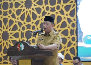 Perdana, Wabup Lepas Keberangkatan 43 Pemenang Hadiah Umrah Muhibah Ramadan
