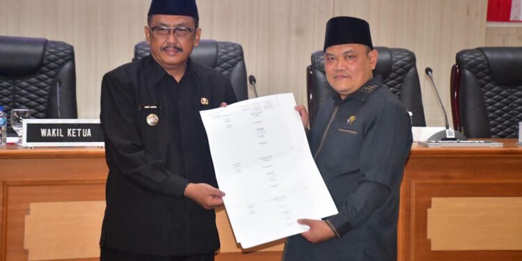 Paripurna DPRD, Pertanggungjawaban Pelaksanaan APBD 2025 Siap Ditetapkan Menjadi Perda