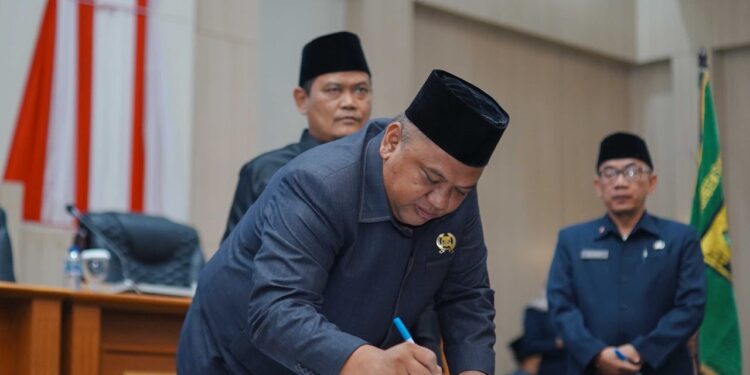 DPRD Kabupaten Sukabumi Setujui Raperda Pertanggungjawaban APBD 2025, Berikan Sejumlah Catatan Strategis