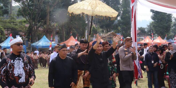 Gelar Budaya Pesona Kadudampit 2026, Wabup Sukabumi Ingatkan Pentingnya Menjaga Alam dan Kebersihan Lingkungan