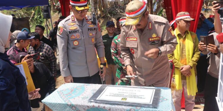 Jembatan Merah Putih Presisi di Cibadak  Sukabumi Diresmikan, Bupati Minta Masyarakat Merawatnya