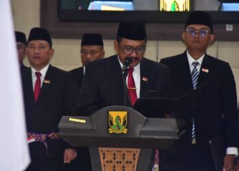 PENGUKUHAN ANGGOTA PASKIBRAKA KAB SUKABUMI, BUPATI TEGASKAN ” KEHORMATAN DAN TANGGUNGJAWAB BESAR
