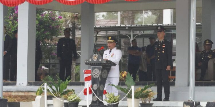 Pimpin Upacara HUT ke-81 RI di Lapas Warungkiara, Wabup Sukabumi Serahkan SK Remisi