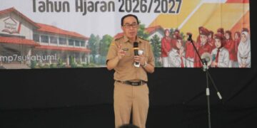 Sambut Siswa SRMP 7, Sekda Sukabumi Tekankan Disiplin dan Kemandirian