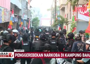 GEREBEK KAMPUNG BAHARI, BNN DAN BRIMOB TANGKAP BOS BESAR NARKOBA DAN SITA ASET MILYARAN RUPIAH
