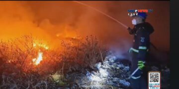 Kebakaran TPA Ciniru Kuningan Meluas Hingga 5 Hektare, Petugas Alami Sesak Napas Akibat Asap