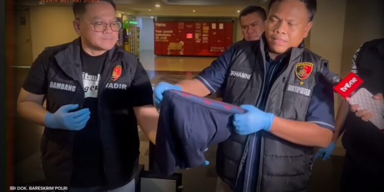 Modus WN India Selundupkan Emas Hasil Tambang Ilegal ke Dubai: Disimpan di Celana Dalam Modifikasi