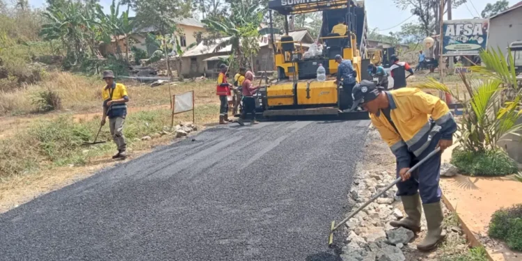 Pengaspalan Hotmix Ruas Cigadog–Cimangir Tuntas, Mobilitas Warga Sagaranten Kembali Lancar