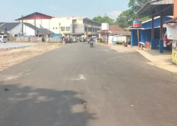 Optimalkan Akses Pusat Aktivitas Warga, Dinas PU Rekonstruksi Jalan Komplek Gelanggang Cisaat