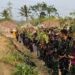 Satgas TMMD ke-130 Tanam Sayuran dan Bagikan Bibit untuk Warga