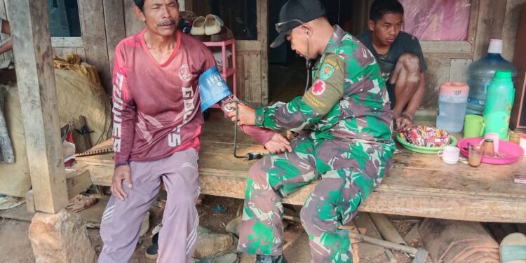 Satgas TMMD ke-130 Kodim 0622 Berikan Layanan Kesehatan