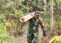 Satgas TMMD ke-130 Kodim 0622/Sukabumi dan Warga Gotong Royong Renovasi Masjid Al Barokah