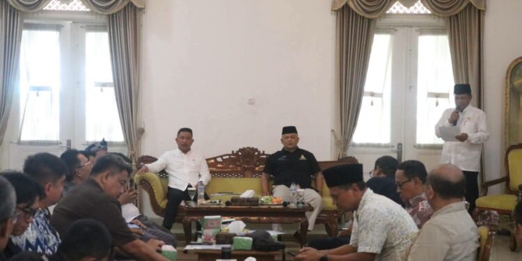 Dukung Pertumbuhan Ekonomi, Tripartit Bahas Investasi dan Ketenagakerjaan